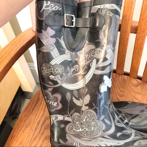 The Sac Waterproof Rain Boots, Black/Grey, Bird & Flower Theme, Size 9 - Picture 5 of 12